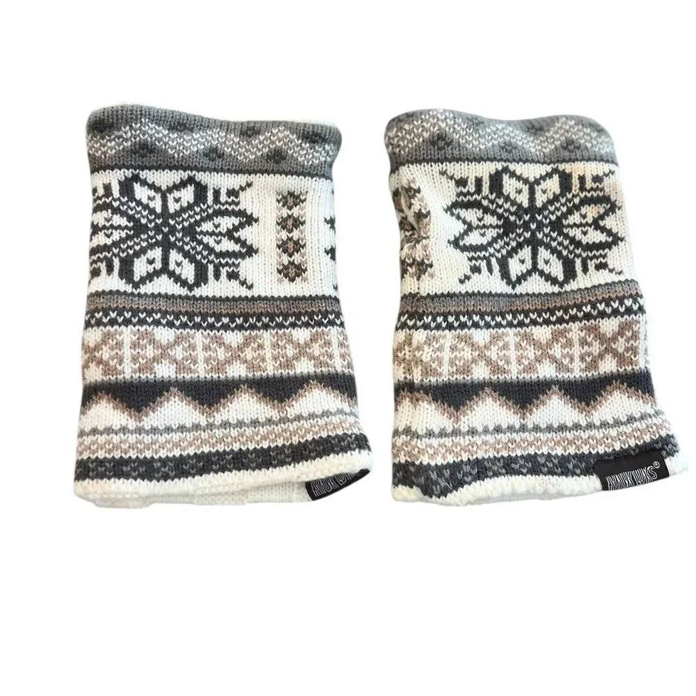 Muk Luks Fair Isle Knit Infinity Scarf & Wrist Warmers Nordic Winter Cream Gray